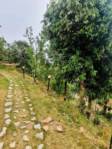 Hotel The Kanatal Arbour