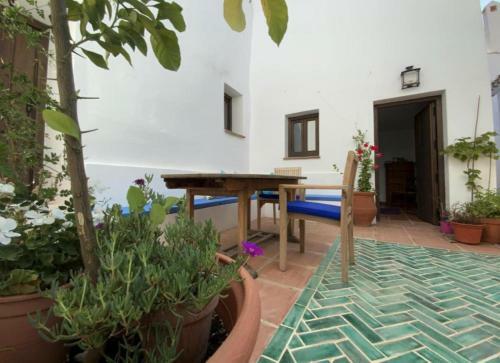 6-bed 5-bath Villa With Large Private Pool