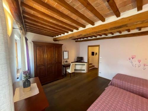Hostal Room In Guest Room - La Dimora Nel Corso