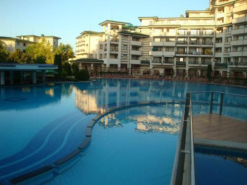 Private Apartments Cts In Emerald Beach Resort & Spa
