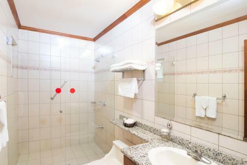 Hotel Villas Del Rio Luxury Suites By Vrhost