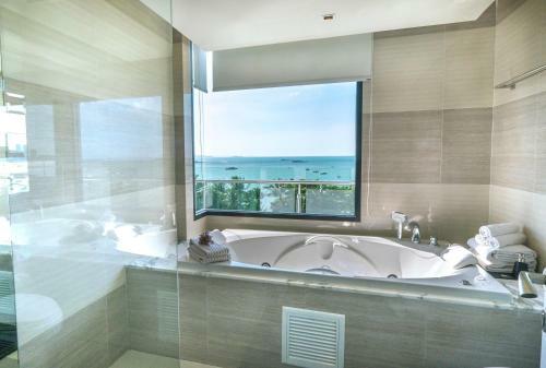 Hotel Mera Mare Pattaya - Sha Extra Plus