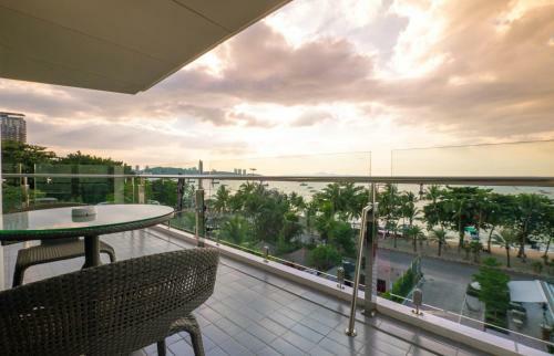Hotel Mera Mare Pattaya - Sha Extra Plus