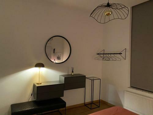 Apartamento Cozy Apt W/ King Bed Great For Discovering Liege