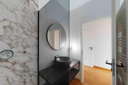Apartamento Cozy Apt W/ King Bed Great For Discovering Liege