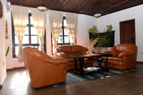 Khan Staria Dobrich Family Hotel