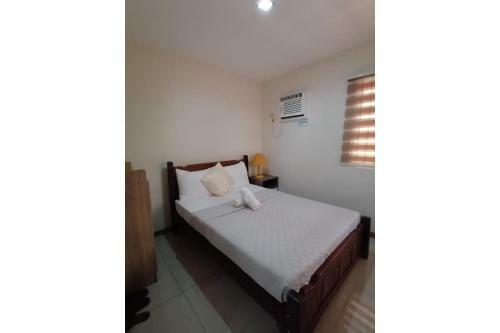 Hotel Oyo 867 Roncales Travellers Inn