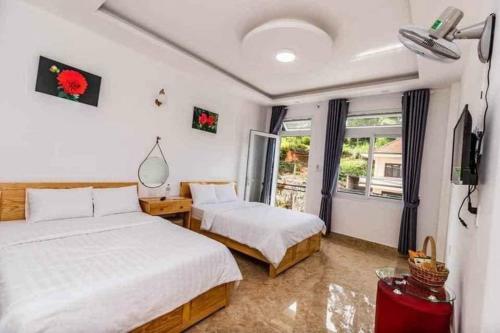Hotel Kh�ch S?n H?ng Nguy�n