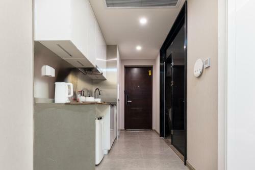 Locals Apartment House 07