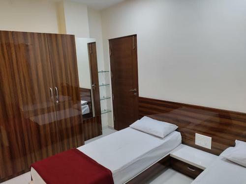 Corner Apartment, 2bhk With Good Privacy, Parking