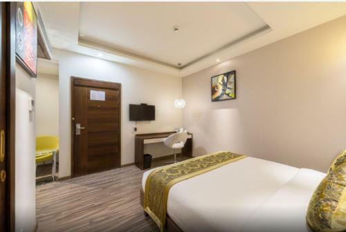 Jagadish Brigade Hotel