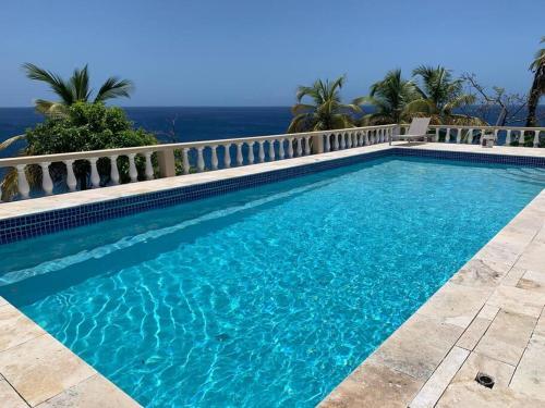 Kurtena?s Hideaway - 3 Bedroom Luxury Villa