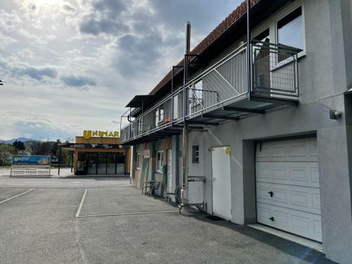 Apartamento Ferienwohnung Im S�dsteirischen Weinland - Haus Birgit