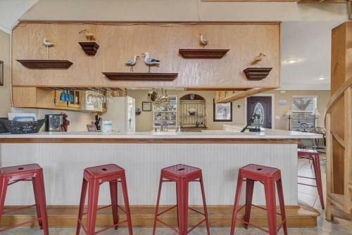 Spacious Private Bayfront & Pet Friendly 5bd/3ba + Bonus Loft