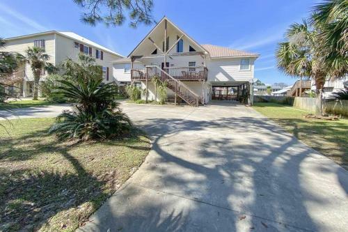 Spacious Private Bayfront & Pet Friendly 5bd/3ba + Bonus Loft