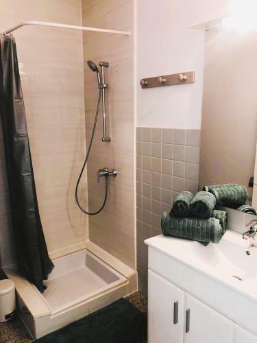 Apartamento Beau Studio Avec Agr�able Loggia Et Vue D�gag�e