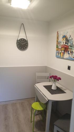 Apartment House 112