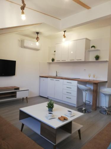 Apartment 3