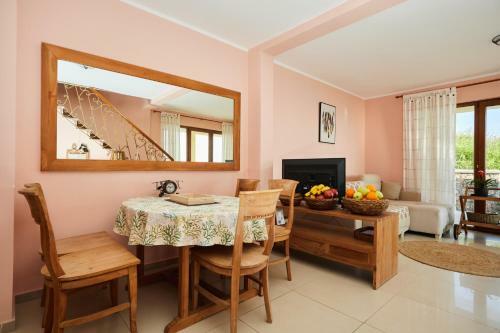 Villa Summer House & Swimming Pool