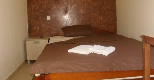 Hotel Preno?i?te Trio