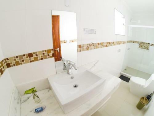 Bed & Breakfast Minha Casa De Geriba Guest House