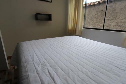 Hostal 202 - 302 Habitaci�n Matrimonial /ba�o Compartido