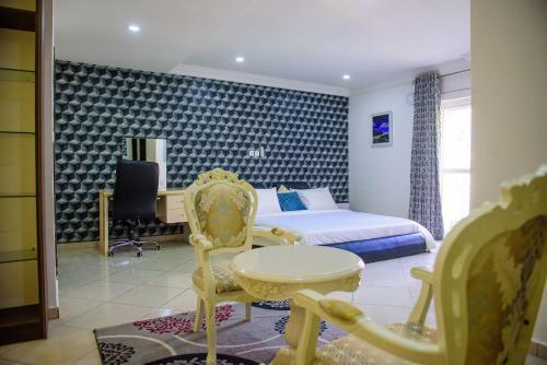 Apartamento 4 Bedroom Duplex-24hrs Electricity/wifi/security