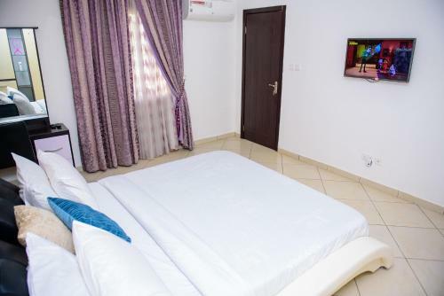Apartamento 4 Bedroom Duplex-24hrs Electricity/wifi/security