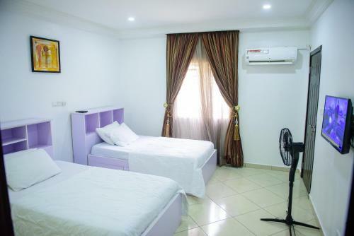 Apartamento 4 Bedroom Duplex-24hrs Electricity/wifi/security