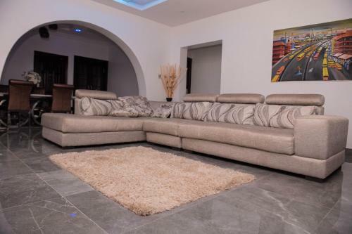 Apartamento Damlatob Place