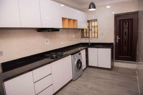 Apartamento Damlatob Place