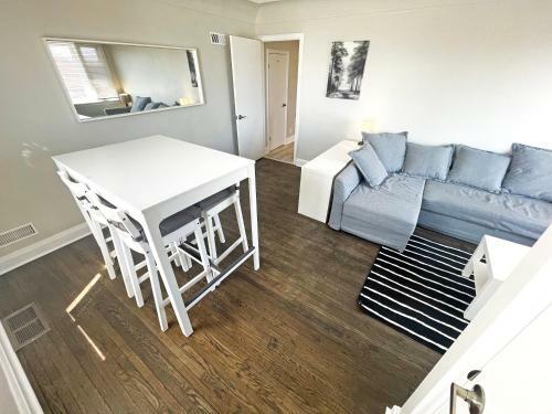 Apartamento Modern 1200sqft, 2br, 3 Car Free Parking