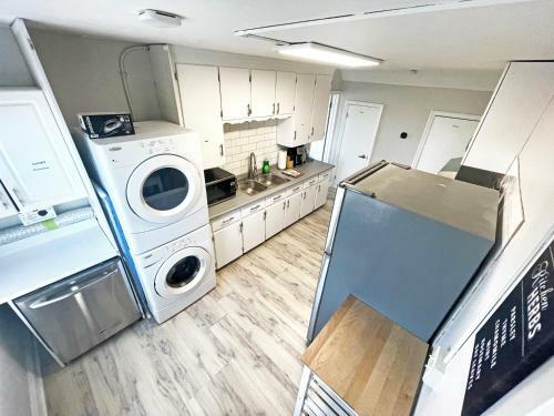 Apartamento Modern 1200sqft, 2br, 3 Car Free Parking