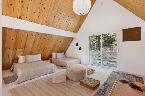 Mid-century Modern Chalet #1927 By Big Bear Vacations