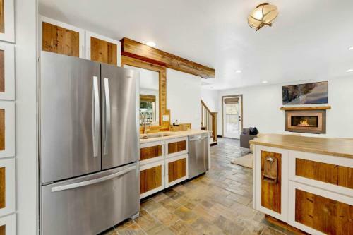 Village Chic Chalet #2113 By Big Bear Vacations