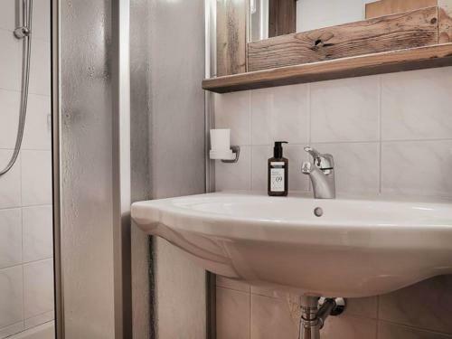 Attractive Apartment In F�genberg With Sauna