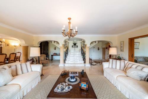 Beautiful 4 Bed (8 Ppl) Villa In Andratx, Mallorca
