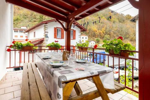 Maison A La Fronti�re Espagnole