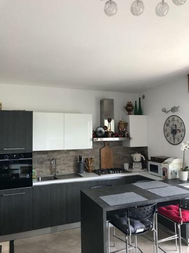Apartment With Garden And Terrace Beautiful Lake View