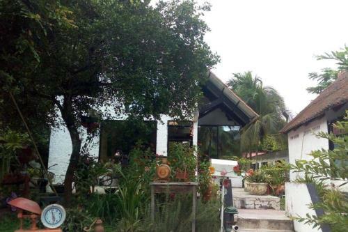 Agradable Caba�a Campestre Con Piscina