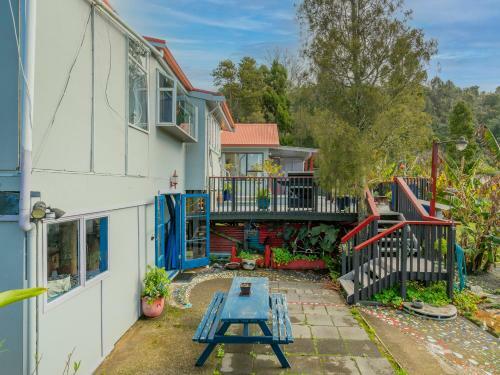 Bonnie Doon - Cooks Beach Holiday Home