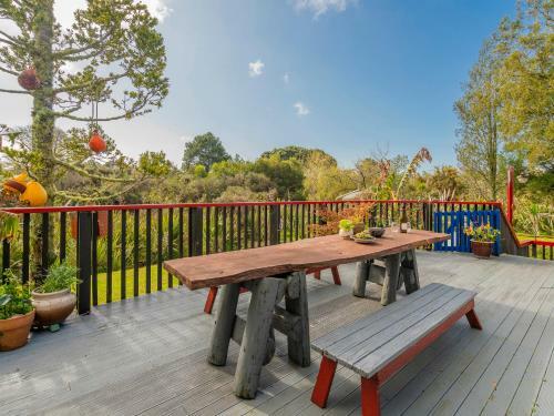 Bonnie Doon - Cooks Beach Holiday Home