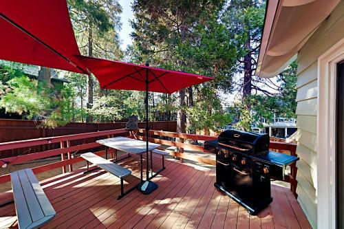 Grizzly Mountain Getaway