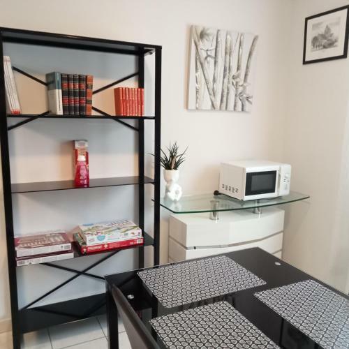 Hostal Chambres D'h�tes La Mont�e Des Oliviers