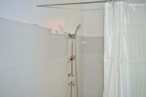 Bed & Breakfast Cozy Vacation House In Guimaras