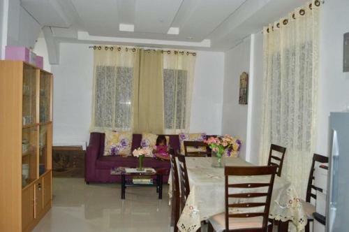 Bed & Breakfast Cozy Vacation House In Guimaras