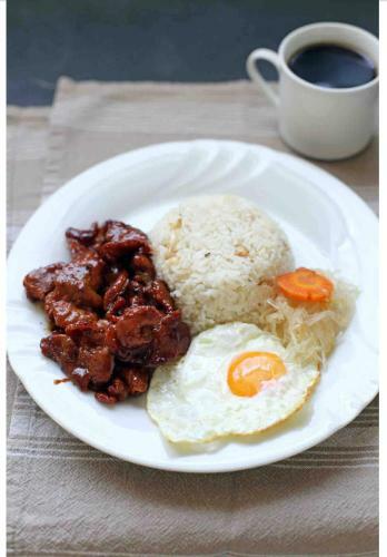 Bed & Breakfast Cozy Vacation House In Guimaras