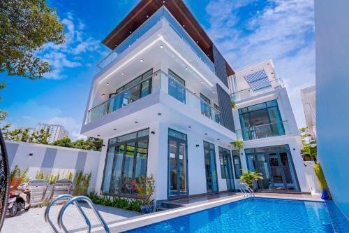 Crystal Villa V?ng T�u