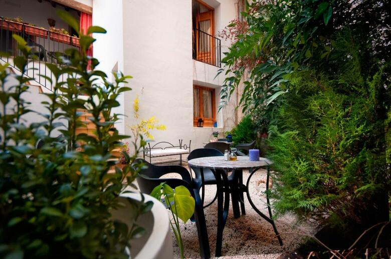 Hotel Almunia