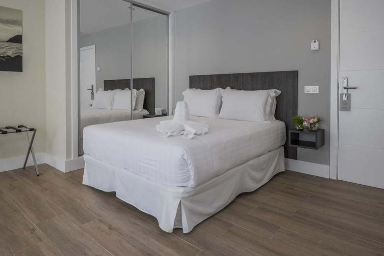 Hostal La Caleta Bay